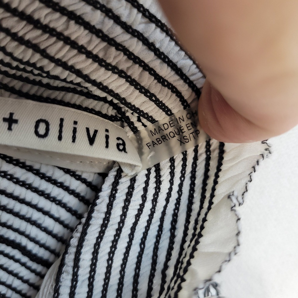 Alice + Olivia Blouse Womens XS White Black Smocked Bishop Sleeve Stitching - Picture 7 of 12
